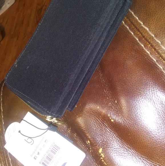 NEW Baggallinni wallet!! - Picture 2 of 5